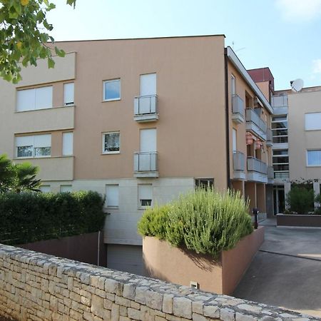 Apartment Vojka In City Center Пореч Екстериор снимка