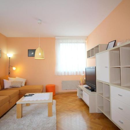 Apartment Vojka In City Center Пореч Екстериор снимка