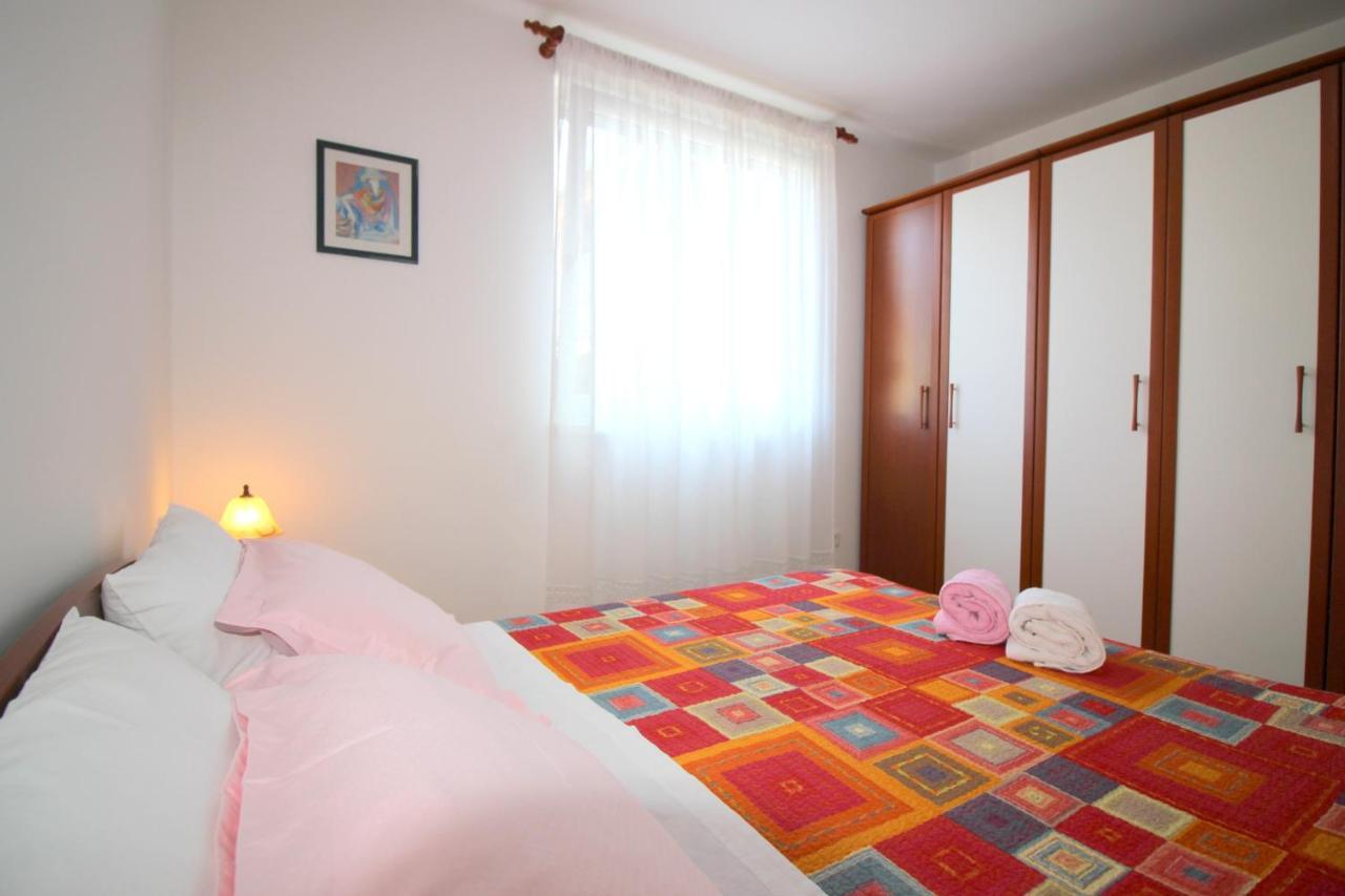 Apartment Vojka In City Center Пореч Екстериор снимка