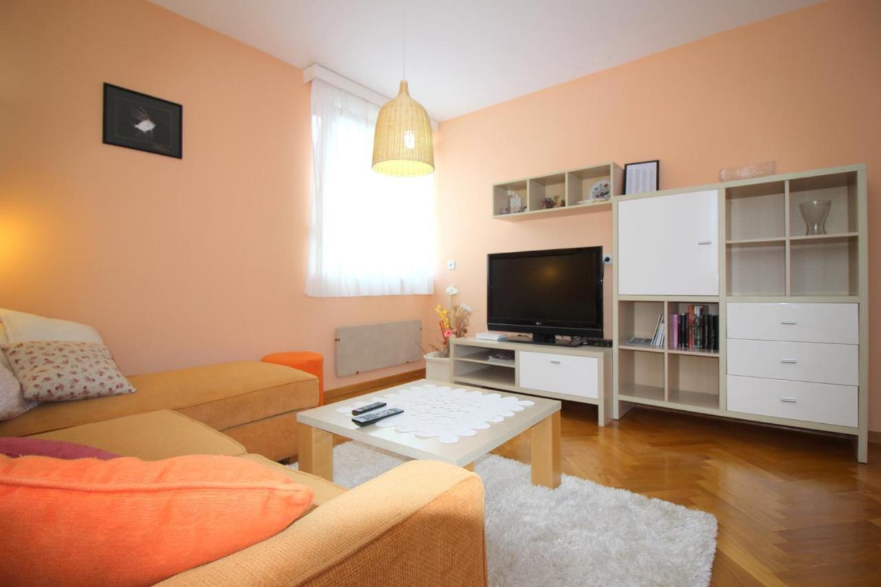 Apartment Vojka In City Center Пореч Екстериор снимка