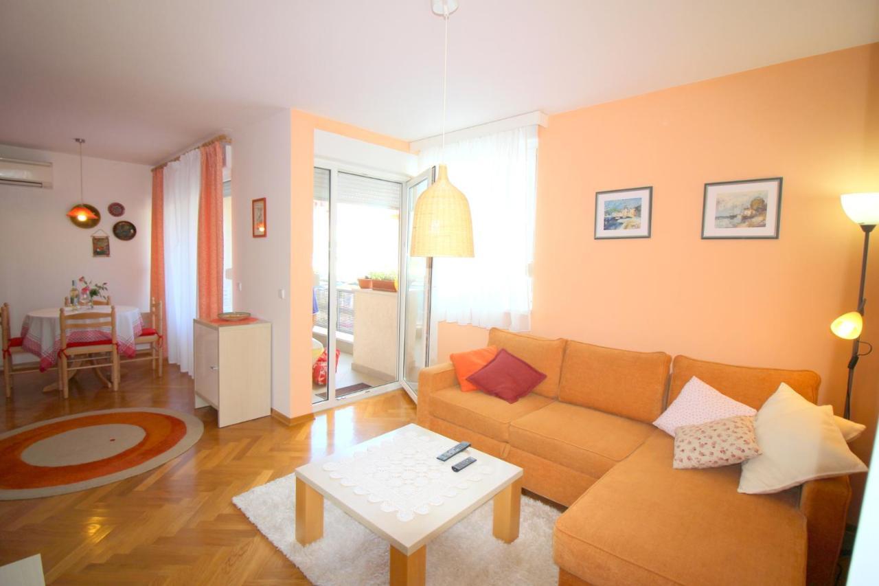 Apartment Vojka In City Center Пореч Екстериор снимка